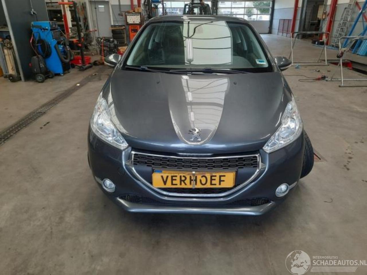 Peugeot 208 208 I (CA/CC/CK/CL), Hatchback, 2012 / 2019 1.2 Vti 12V PureTech 82