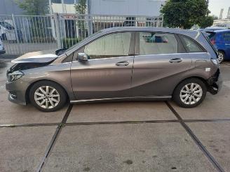 Mercedes B-klasse B (W246/W242), Hatchback, 2011 / 2018 1.6 B-180 BlueEFFICIENCY Turbo 16V picture 3