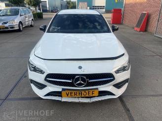 Dezmembrări autoturisme Mercedes Cla-klasse CLA Shooting Brake (118.6), Combi, 2019 2.0 CLA-250 Turbo 16V 2019/12