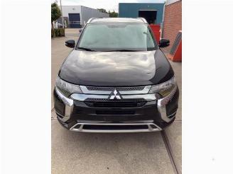 Sloopauto Mitsubishi Outlander Outlander (GF/GG), SUV, 2012 / 2022 2.4 16V PHEV 4x4 2019/5
