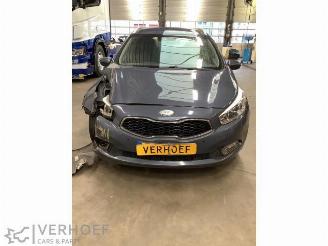 disassembly passenger cars Kia Cee d Cee'd Sportswagon (JDC5), Combi, 2012 / 2018 1.6 GDI 16V 2012/9