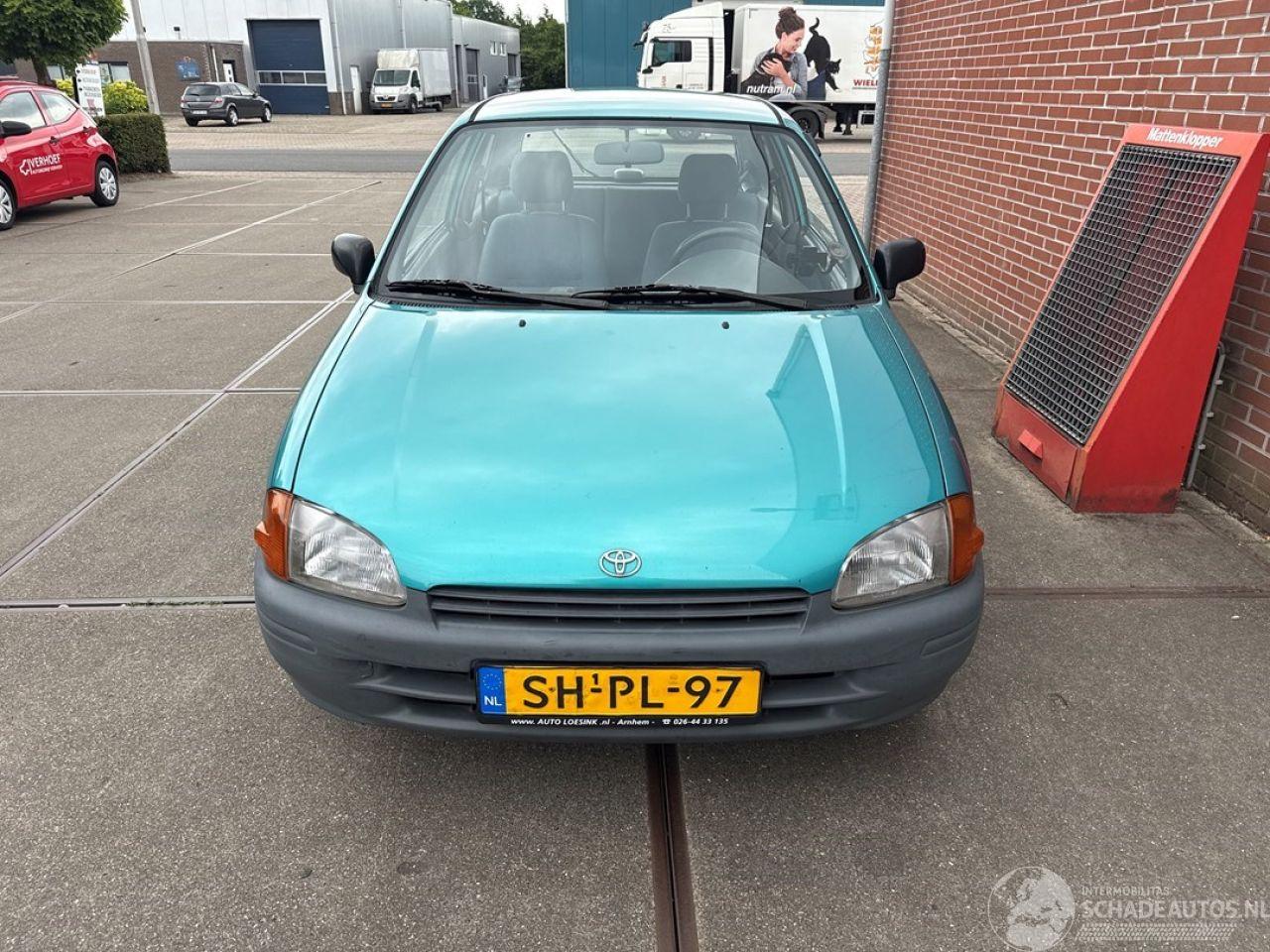 Toyota Starlet 