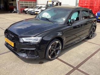 Coche siniestrado Audi Rs3 RS 3 Sportback (8VA/8VF), Hatchback 5-drs, 2015 / 2020 2.5 TFSI 20V Quattro 2019/12