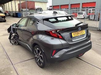 Toyota C-HR C-HR (X1,X5), SUV, 2016 1.8 16V Hybrid picture 3