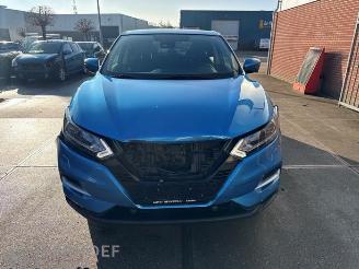 Coche siniestrado Nissan Qashqai Qashqai (J11), SUV, 2013 1.3 DIG-T 160 16V 2019/12