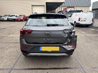 Volkswagen T-Roc  picture 6