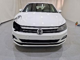 Volkswagen Polo 1.0 Comfortline Airco 5-Drs 2019 picture 2