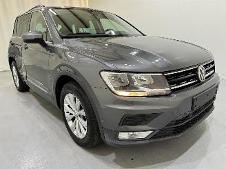 skadebil auto Volkswagen Tiguan 1.4 TSI Comf.Business Pano 2017/1