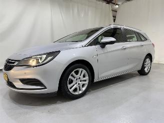 Vaurioauto  passenger cars Opel Astra SPORTS TOURER 1.6 CDTI 2018/6