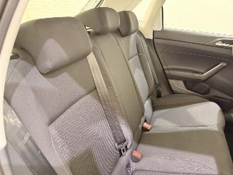 Volkswagen Polo HB 1.0 TSI Comfort Airco/Navi picture 16