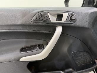 Ford Fiesta 5-Drs 1.25 Trend Clima picture 34