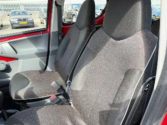 Peugeot 107 5-Drs 1.0-12V XR Airco picture 16