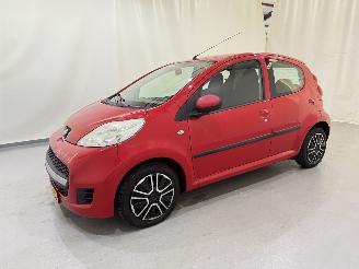 Peugeot 107 5-Drs 1.0-12V XR Airco picture 3