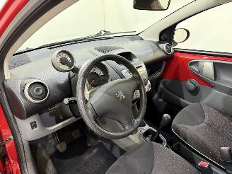Peugeot 107 5-Drs 1.0-12V XR Airco picture 2