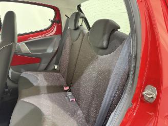 Peugeot 107 5-Drs 1.0-12V XR Airco picture 13