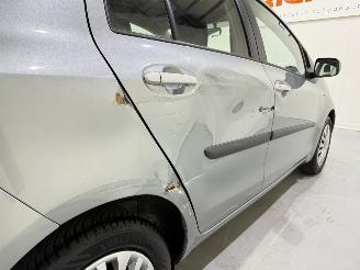 Toyota Yaris 5-Drs 1.3 VVT-i Automaat Clima picture 37