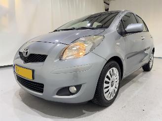 Toyota Yaris 5-Drs 1.3 VVT-i Automaat Clima picture 3