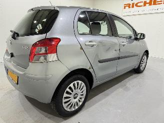 Toyota Yaris 5-Drs 1.3 VVT-i Automaat Clima picture 6