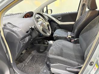Toyota Yaris 5-Drs 1.3 VVT-i Automaat Clima picture 7