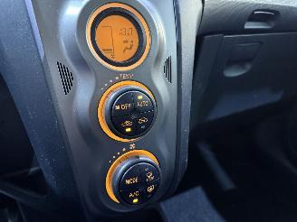 Toyota Yaris 5-Drs 1.3 VVT-i Automaat Clima picture 12