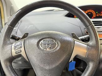 Toyota Yaris 5-Drs 1.3 VVT-i Automaat Clima picture 33