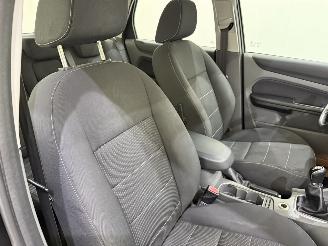 Ford Focus HB 1.8 Limites Naci/Clima picture 27