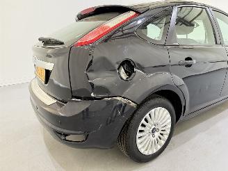 Ford Focus HB 1.8 Limites Naci/Clima picture 23