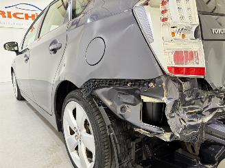 Toyota Prius HB 1.8 Dual VVT-i Hybrid Dynamic picture 20