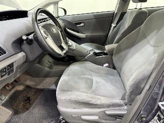 Toyota Prius HB 1.8 Dual VVT-i Hybrid Dynamic picture 36
