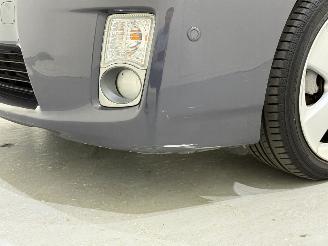 Toyota Prius HB 1.8 Dual VVT-i Hybrid Dynamic picture 16