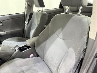 Toyota Prius HB 1.8 Dual VVT-i Hybrid Dynamic picture 37