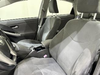 Toyota Prius HB 1.8 Dual VVT-i Hybrid Dynamic picture 30