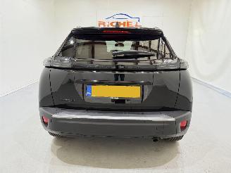 Peugeot 2008 1.2 PureTech 100 Allure picture 4