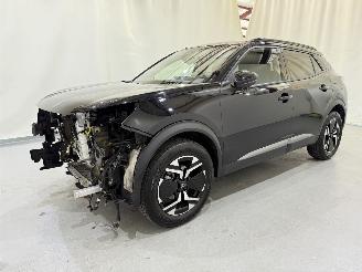 Peugeot 2008 1.2 PureTech 100 Allure picture 31