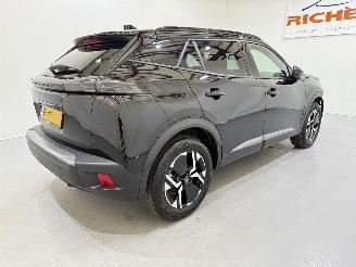 Peugeot 2008 1.2 PureTech 100 Allure picture 10