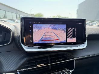 Peugeot 2008 1.2 PureTech 100 Allure picture 35