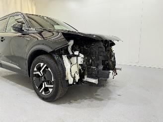 Peugeot 2008 1.2 PureTech 100 Allure picture 16