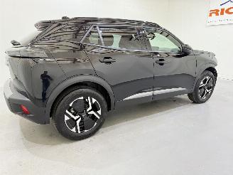 Peugeot 2008 1.2 PureTech 100 Allure picture 5
