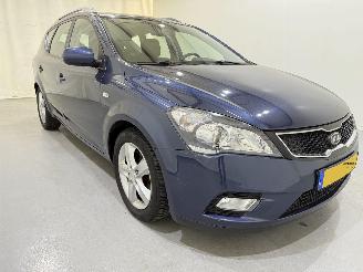 Kia Cee d SW 1.4 CVVT Navigator Plus picture 16