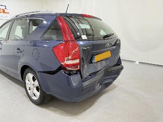 Kia Cee d SW 1.4 CVVT Navigator Plus picture 12