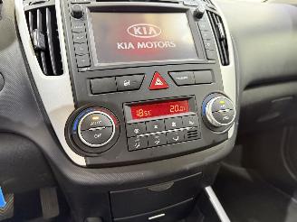 Kia Cee d SW 1.4 CVVT Navigator Plus picture 8