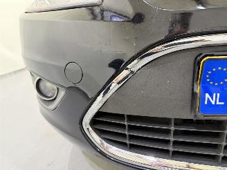 Ford Focus Wagon 1.8 Flexifuel Titanium picture 21