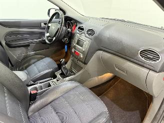 Ford Focus Wagon 1.8 Flexifuel Titanium picture 6
