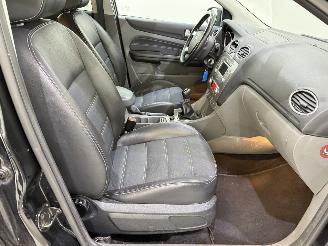Ford Focus Wagon 1.8 Flexifuel Titanium picture 10