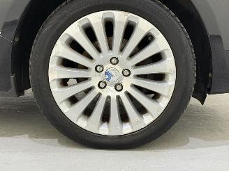 Ford Focus Wagon 1.8 Flexifuel Titanium picture 11