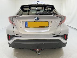 Toyota C-HR 1.8 Hybrid Bi-Tone Plus picture 6
