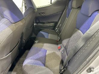 Toyota C-HR 1.8 Hybrid Bi-Tone Plus picture 38