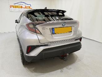 Toyota C-HR 1.8 Hybrid Bi-Tone Plus picture 33