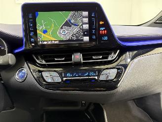 Toyota C-HR 1.8 Hybrid Bi-Tone Plus picture 30