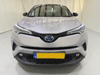 Toyota C-HR 1.8 Hybrid Bi-Tone Plus picture 2